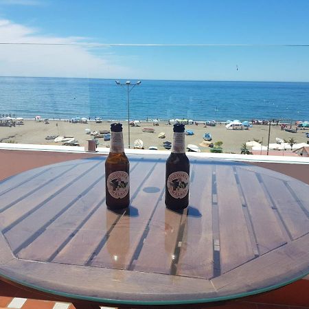 Appartement Céntrico ático junto al mar à Rincón de la Victoria Extérieur photo